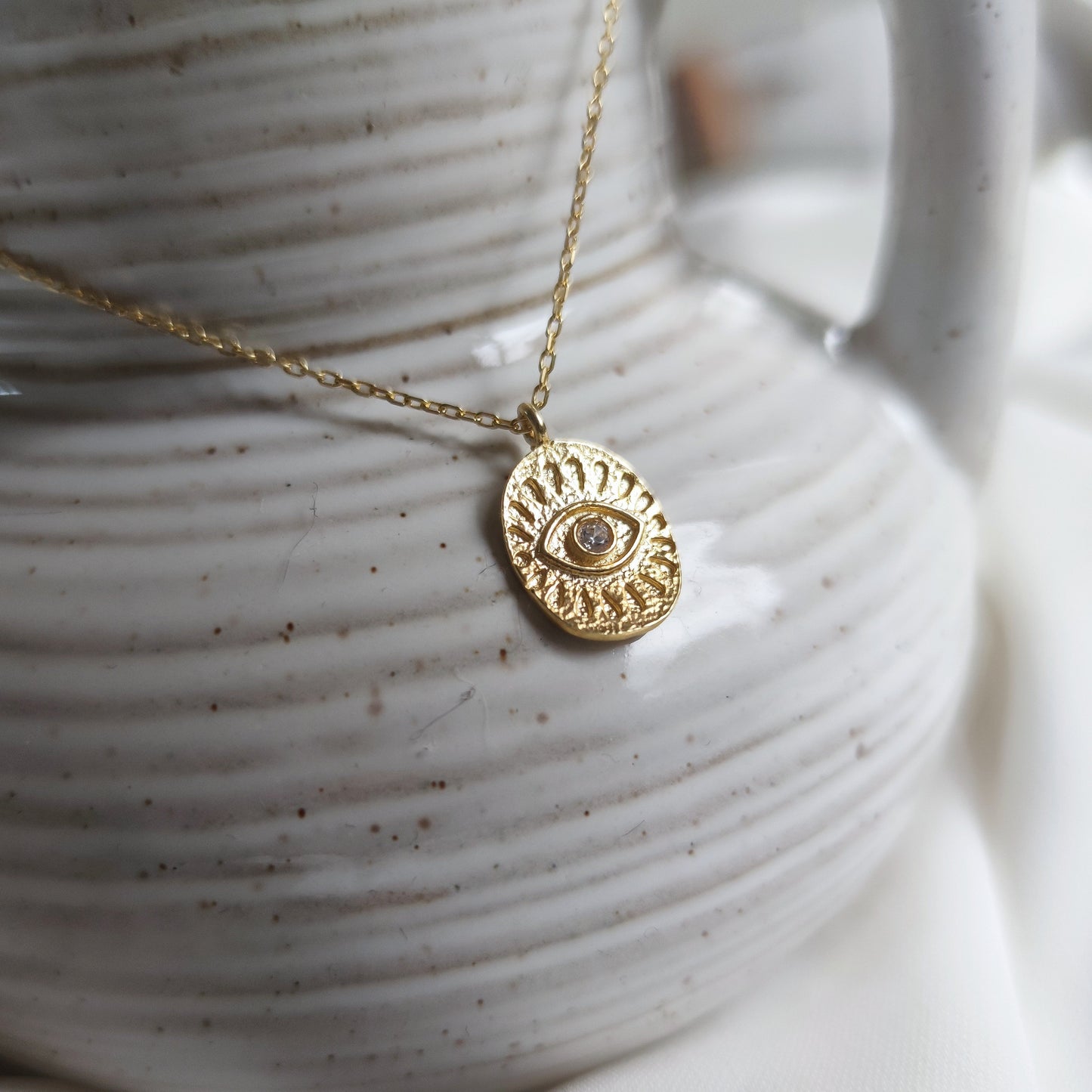 Zirkon Detay Göz Kolye