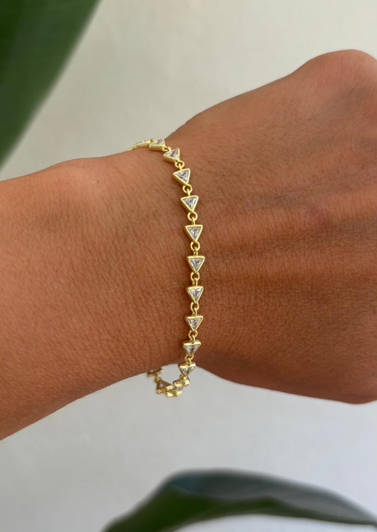 Taşlı Üçgen Bileklik